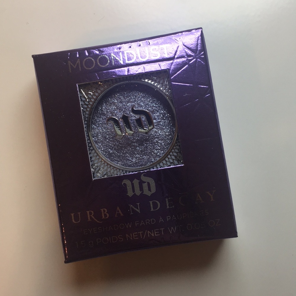 Urban Decay Moondust in Intergalactic